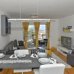 1 Bedroom Beautiful In Makarska
